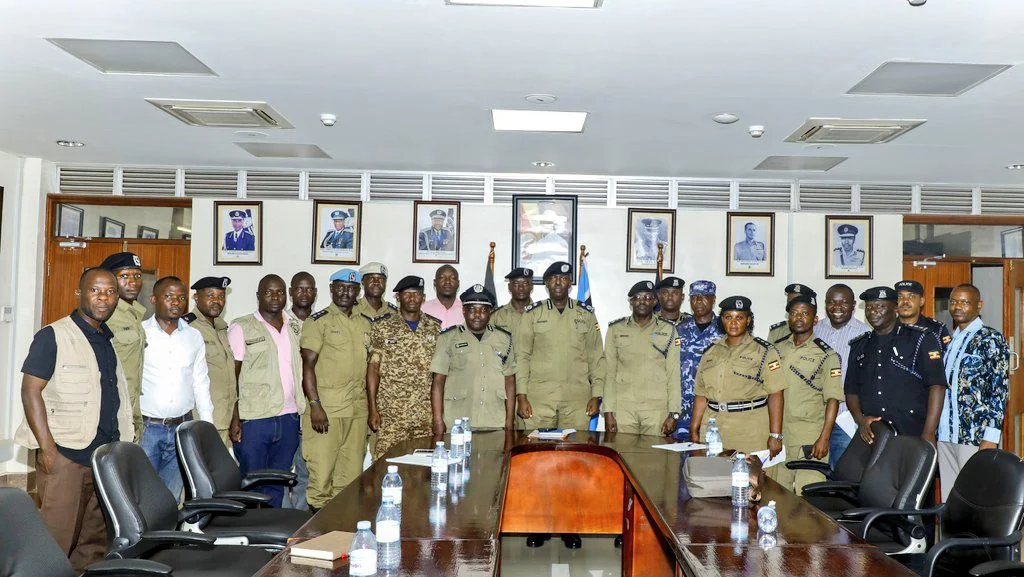 Director of Operations,  met with officers from the Joint Operations Centre (JOC)